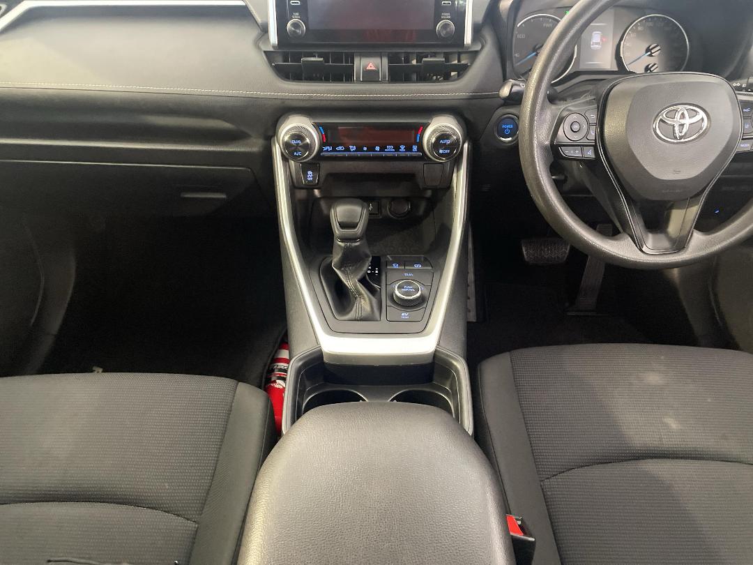 Photo '18' of Toyota Rav4 Photo '18' of Toyota Rav4