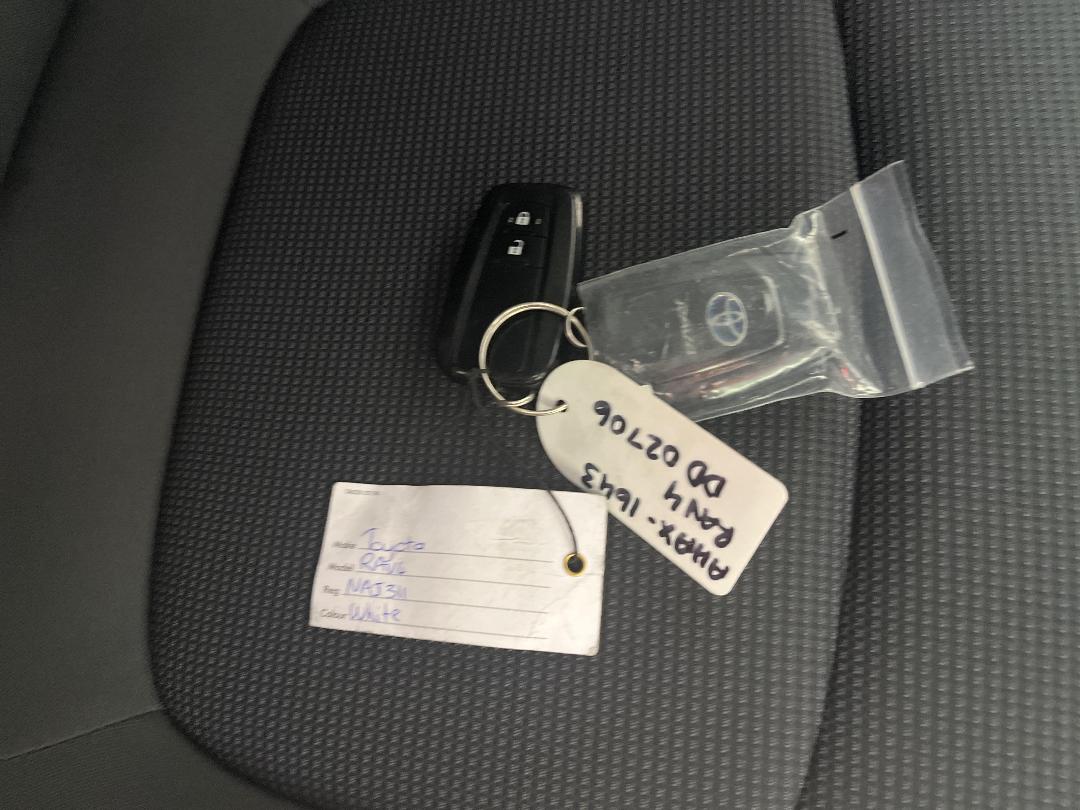 Photo '22' of Toyota Rav4