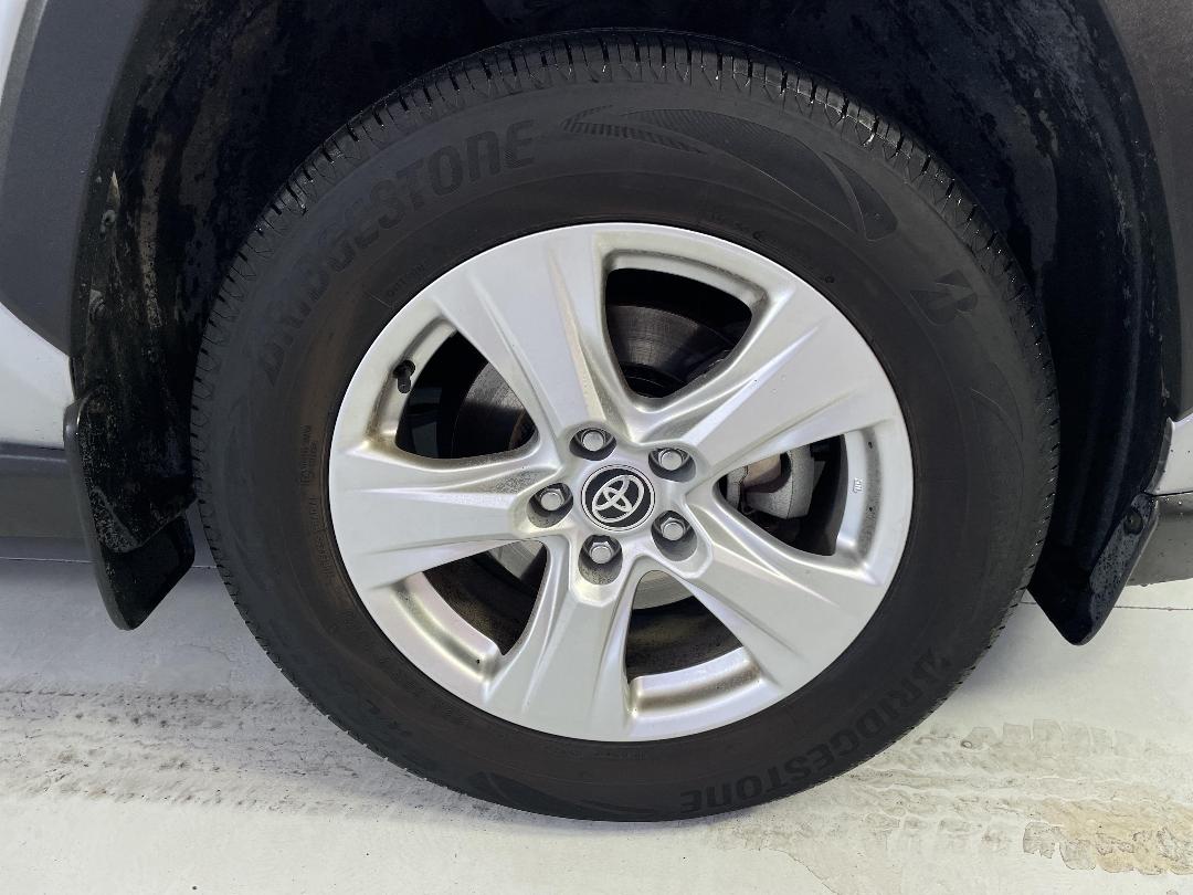 Photo '9' of Toyota Rav4