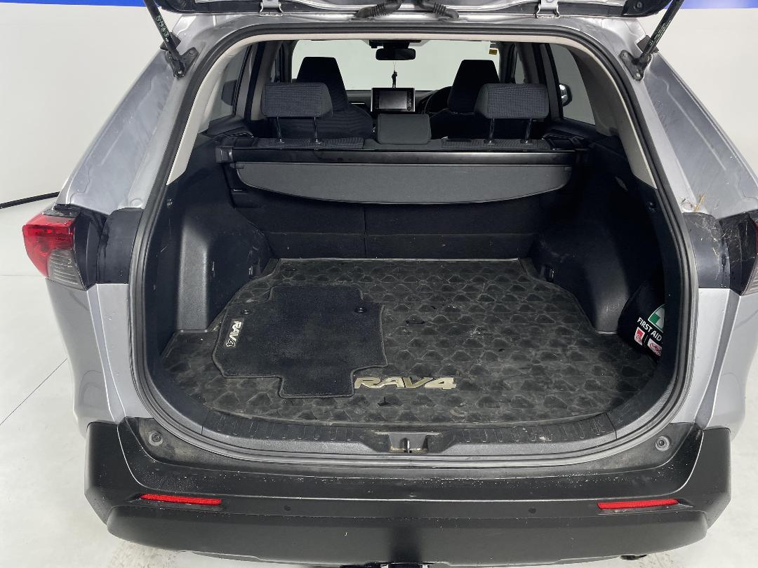 Photo '14' of Toyota Rav4