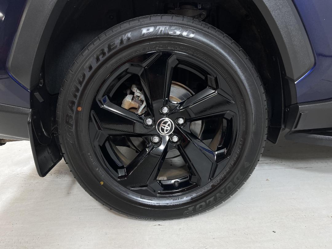 Photo '12' of Toyota Rav4