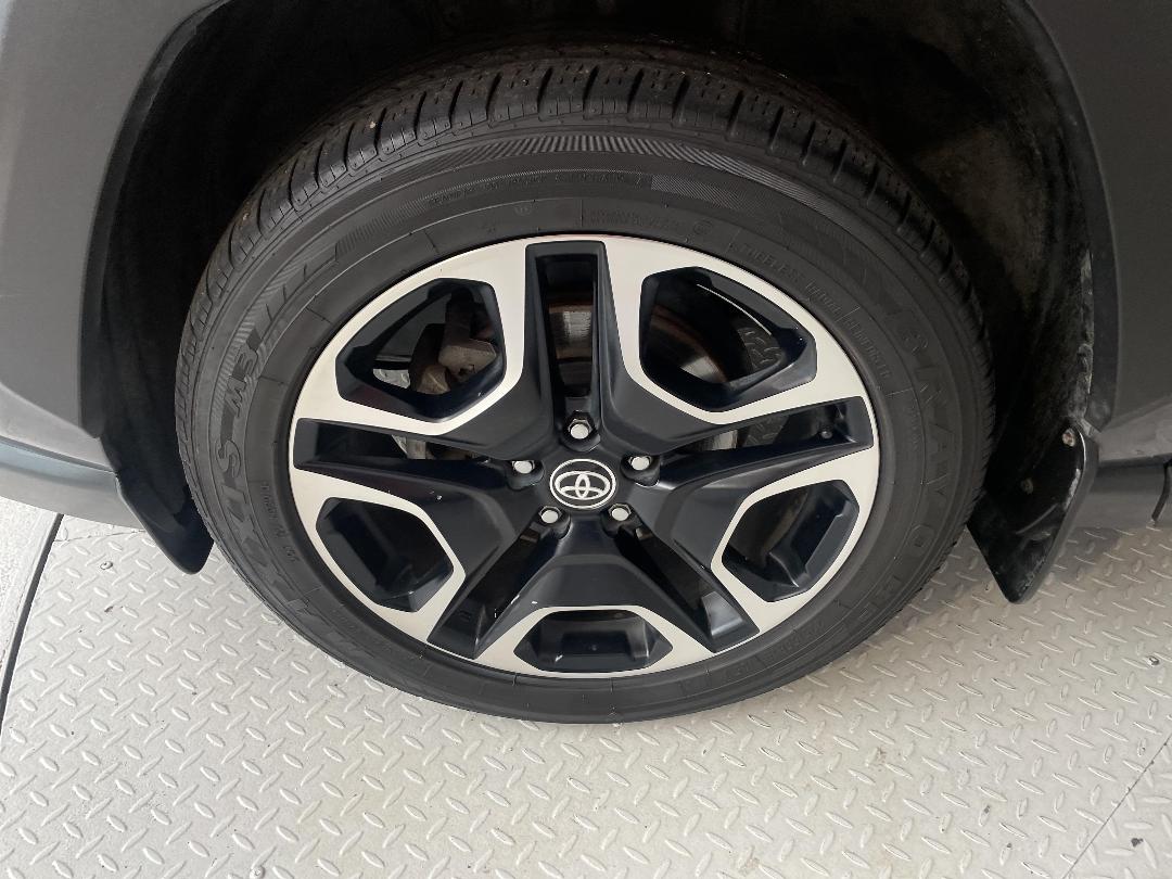 Photo '10' of Toyota Rav4