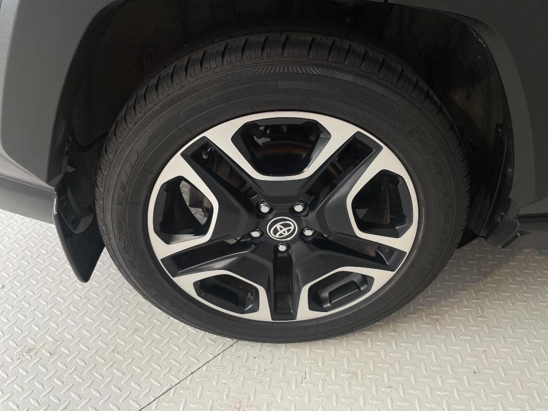 Photo '12' of Toyota Rav4