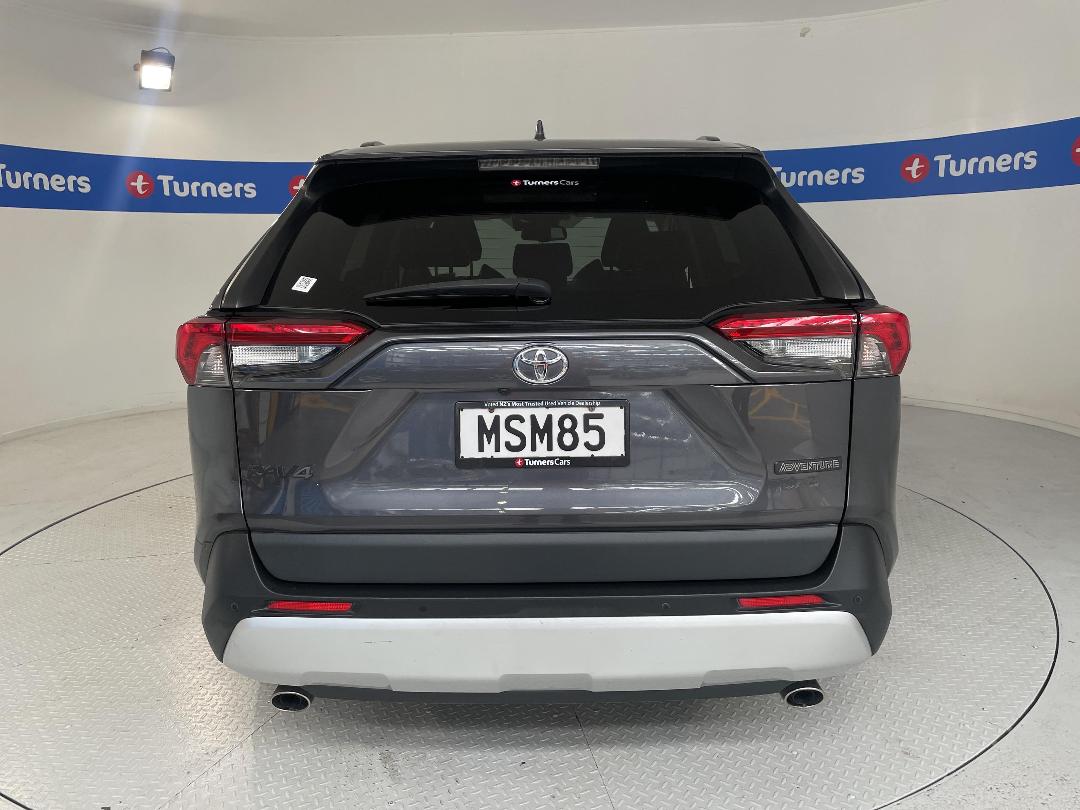 Photo '6' of Toyota Rav4