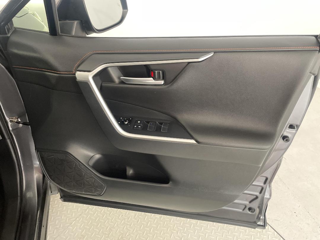 Photo '23' of Toyota Rav4