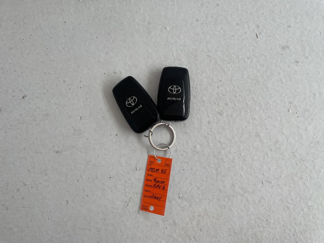 Photo '25' of Toyota Rav4