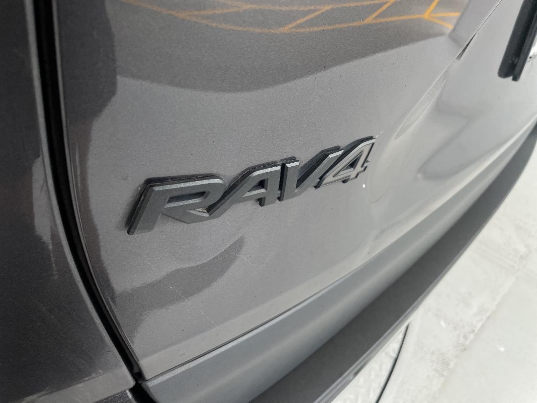 Photo '35' of Toyota Rav4