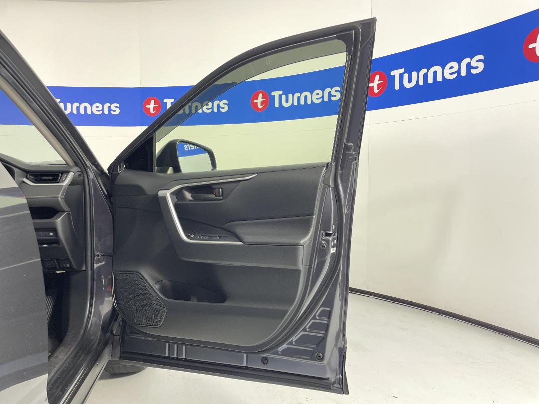 Photo '15' of Toyota Rav4