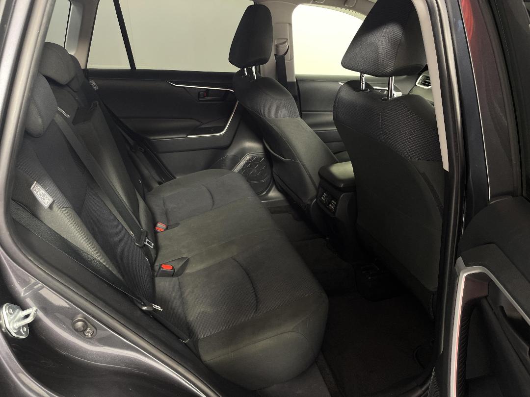 Photo '20' of Toyota Rav4