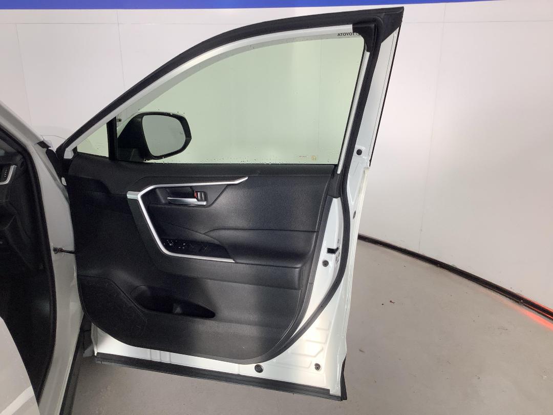 Photo '15' of Toyota Rav4 Photo '15' of Toyota Rav4