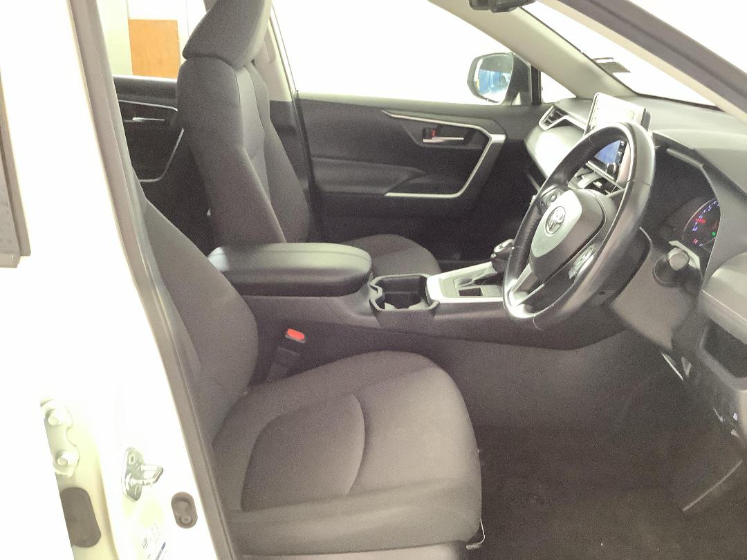 Photo '16' of Toyota Rav4 Photo '16' of Toyota Rav4