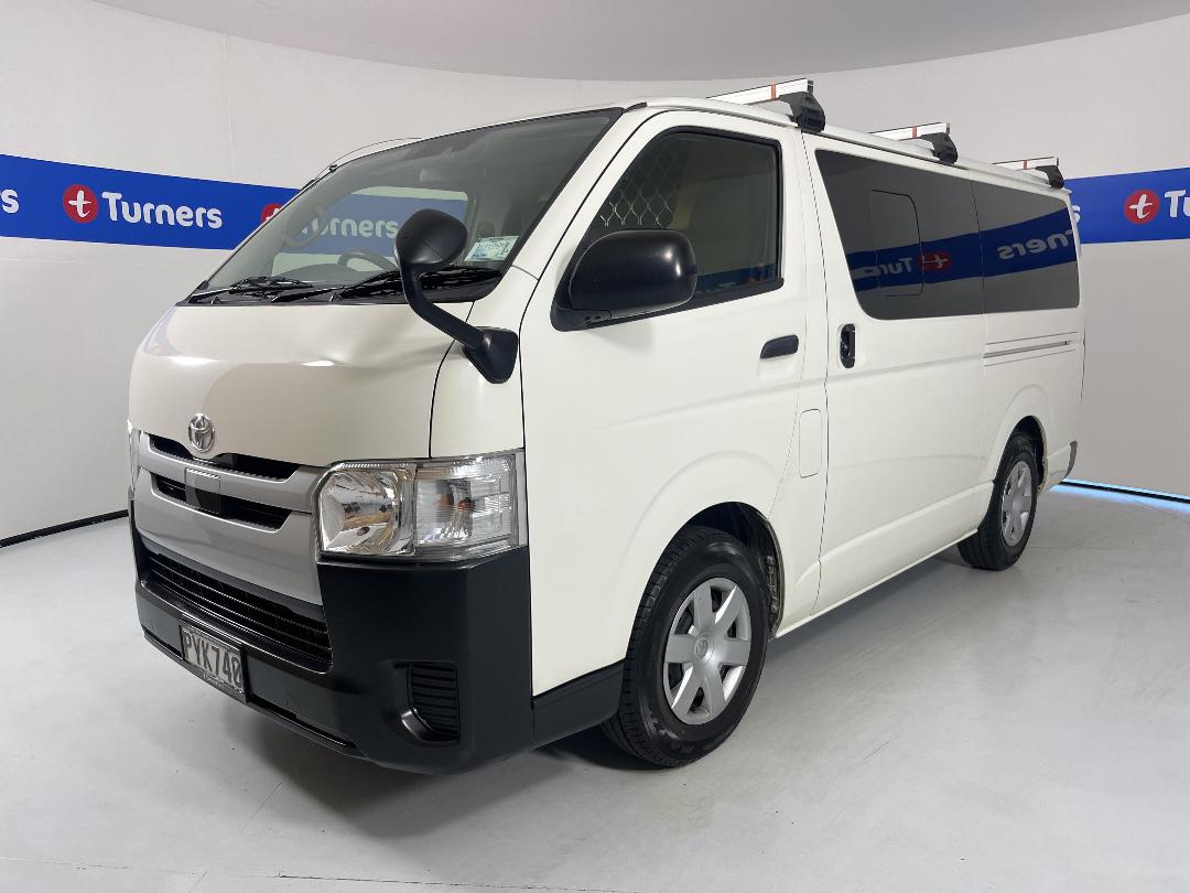 Photo '4' of Toyota Regius