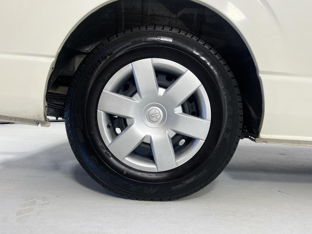 Photo '12' of Toyota Regius