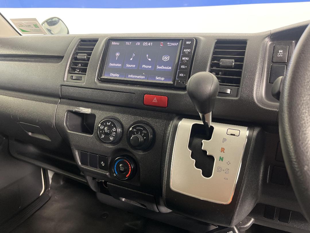 Photo '17' of Toyota Regius