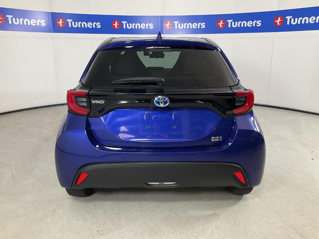 Photo '6' of Toyota Yaris