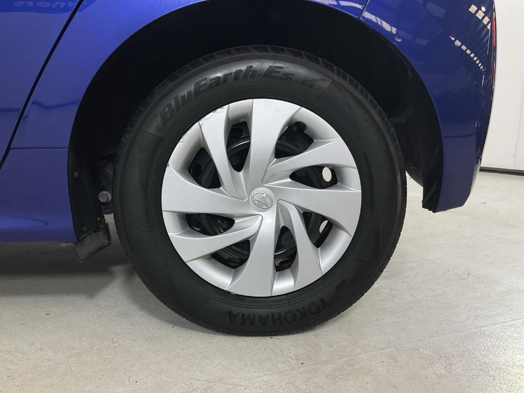 Photo '11' of Toyota Yaris