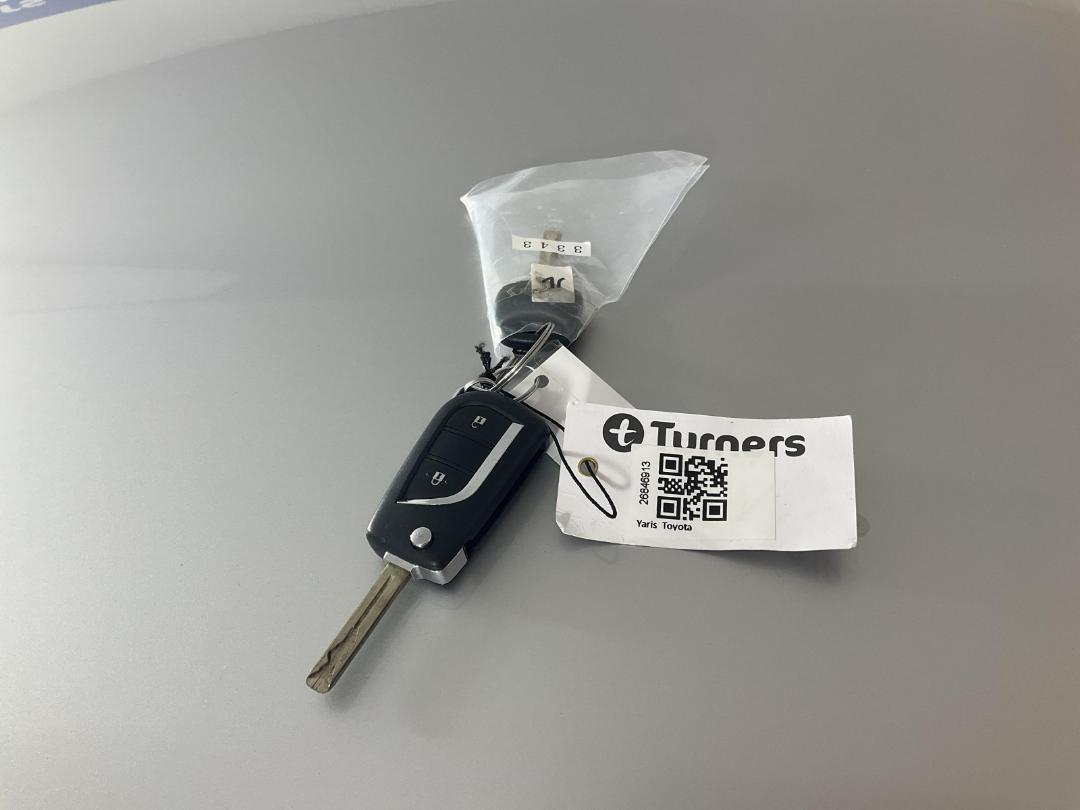 Photo '22' of Toyota Yaris