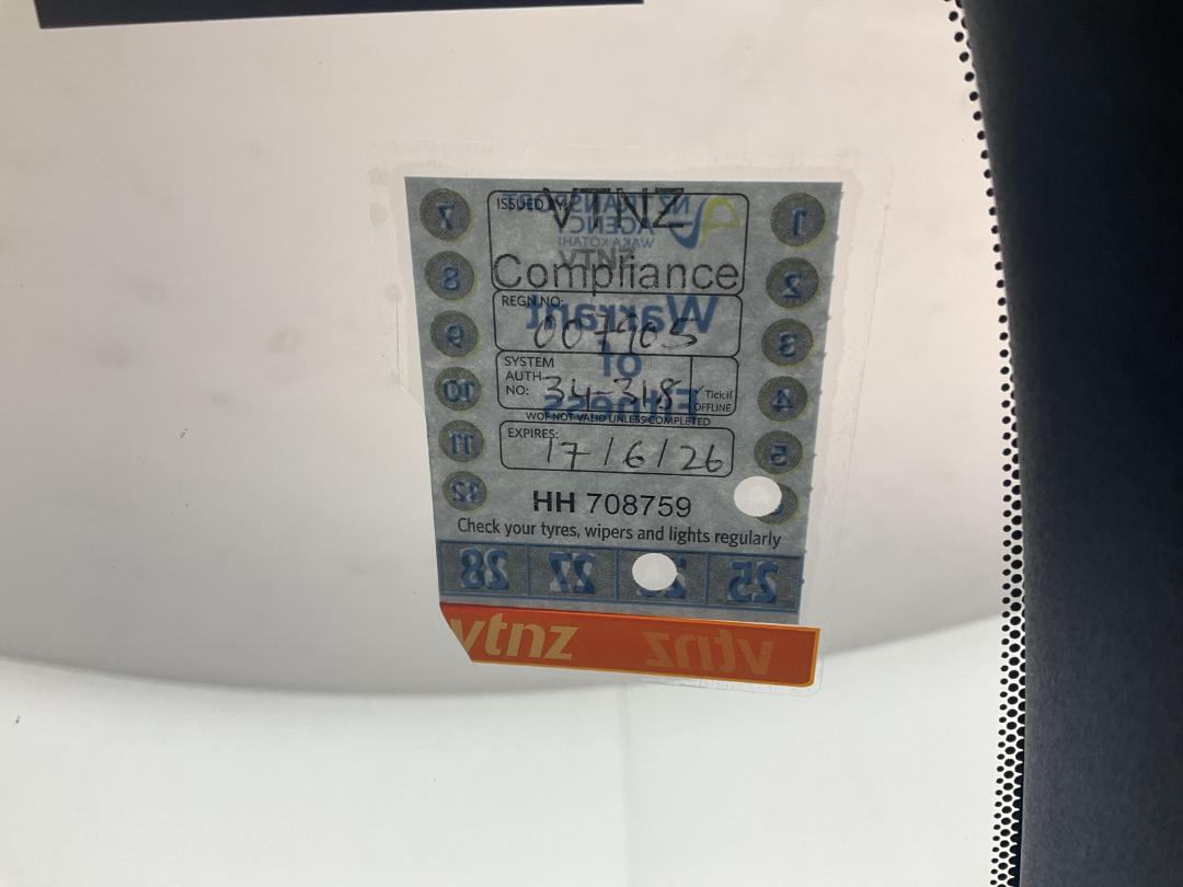 Photo '23' of Toyota Yaris