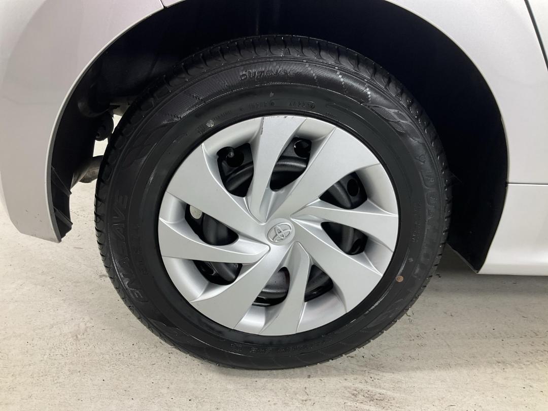 Photo '12' of Toyota Yaris