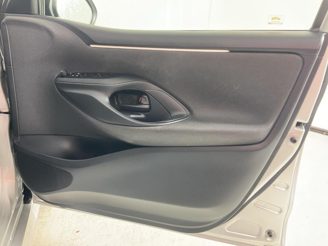 Photo '15' of Toyota Yaris