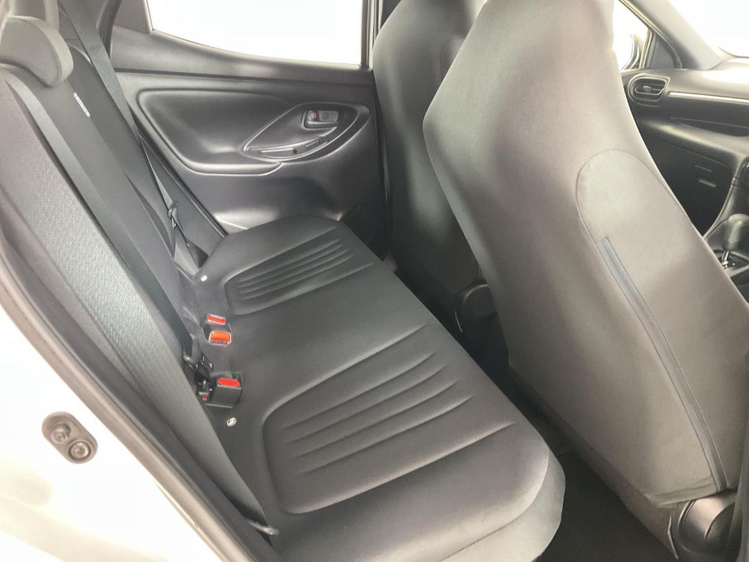 Photo '20' of Toyota Yaris