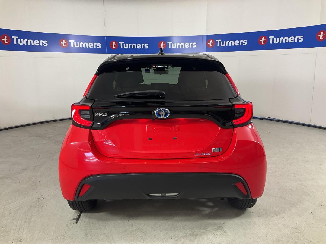 Photo '6' of Toyota Yaris