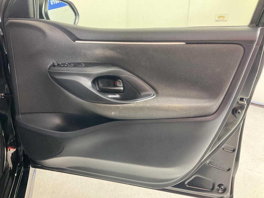 Photo '15' of Toyota Yaris Photo '15' of Toyota Yaris