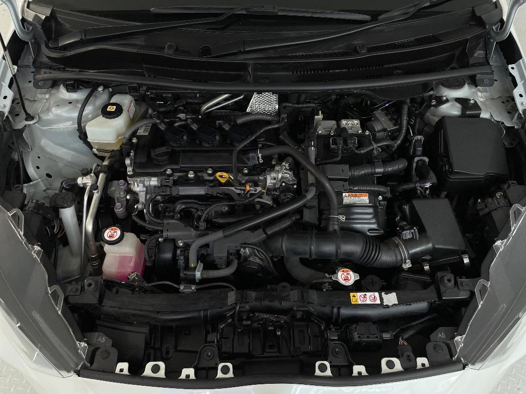 Photo '13' of Toyota Yaris