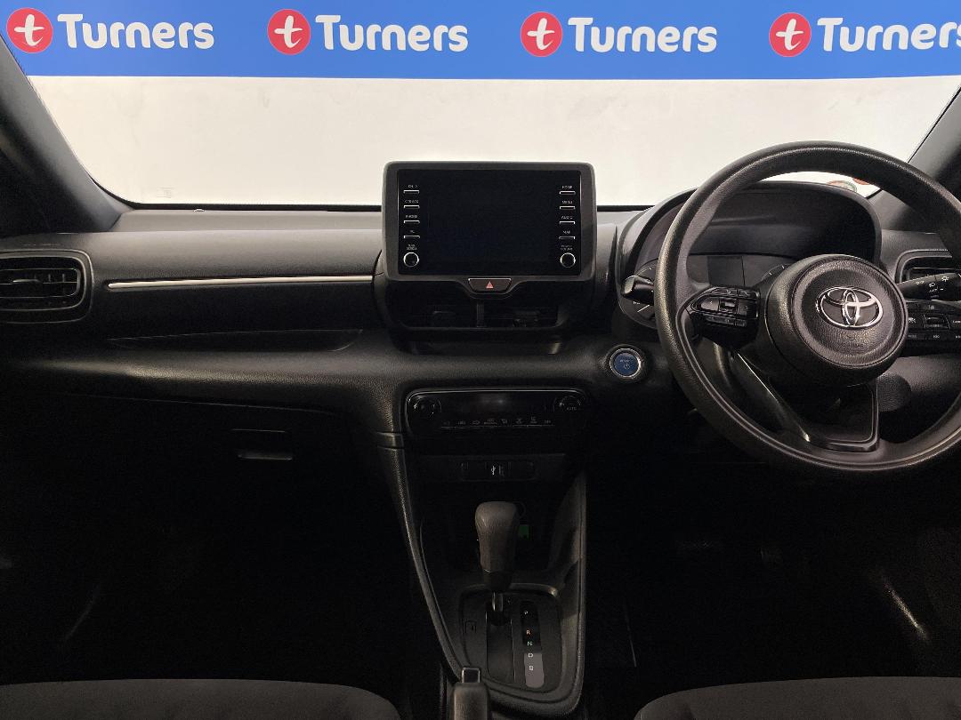 Photo '18' of Toyota Yaris