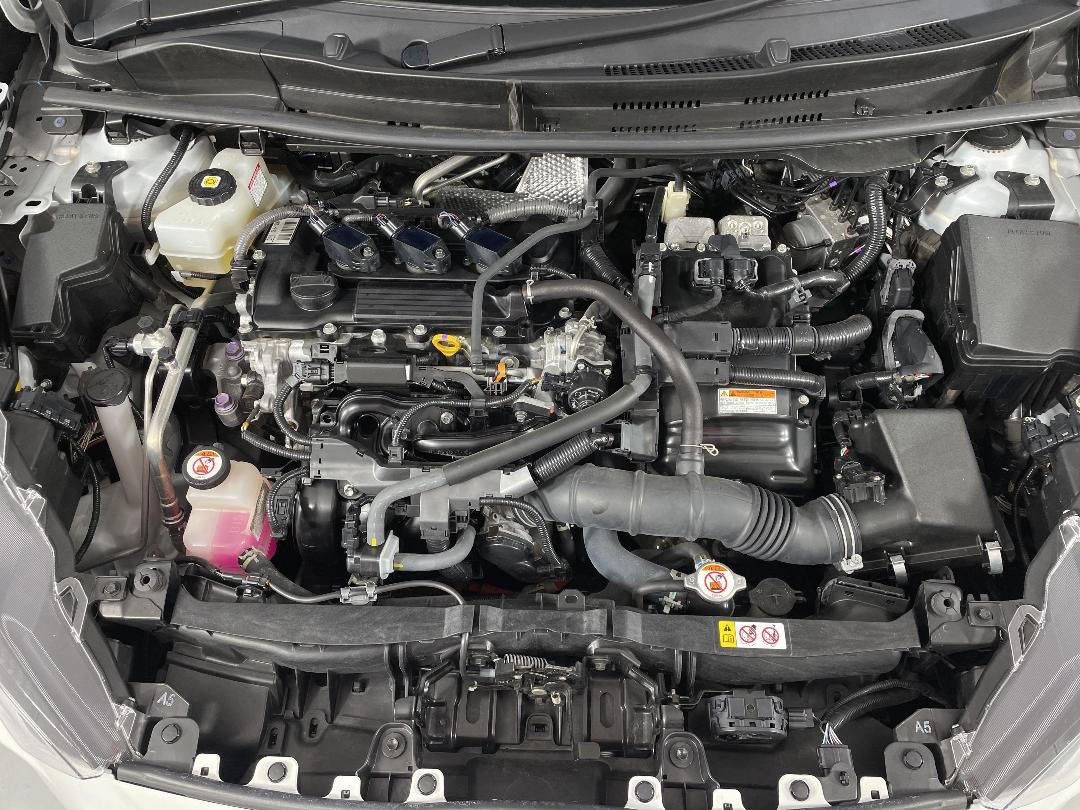 Photo '13' of Toyota Yaris