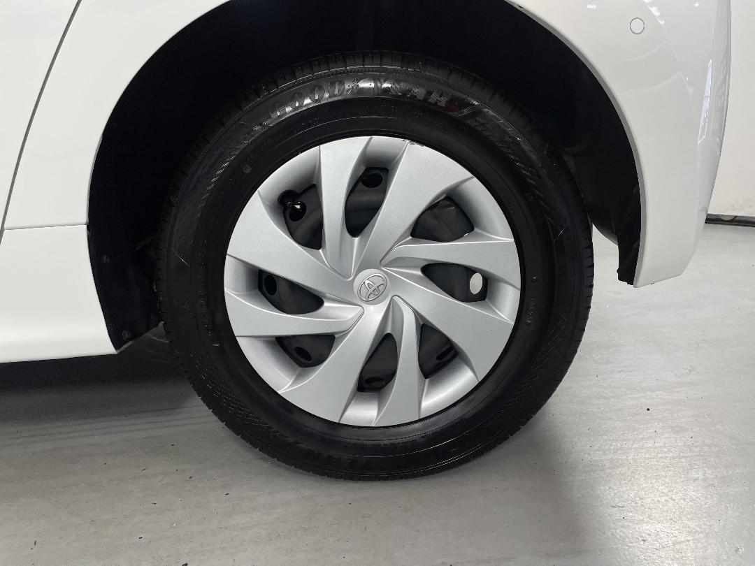 Photo '11' of Toyota Yaris