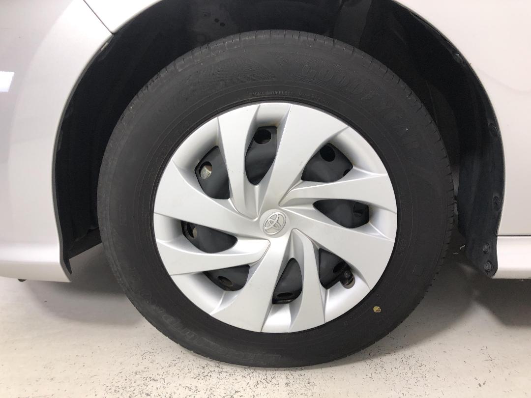 Photo '10' of Toyota Yaris