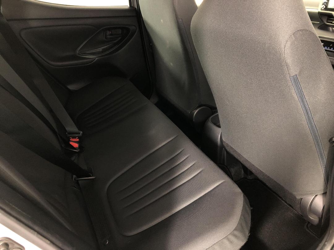 Photo '20' of Toyota Yaris