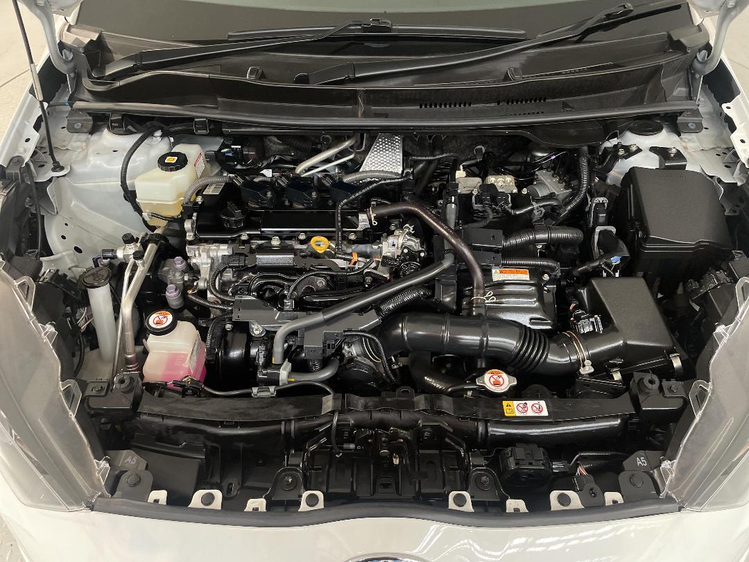 Photo '13' of Toyota Yaris