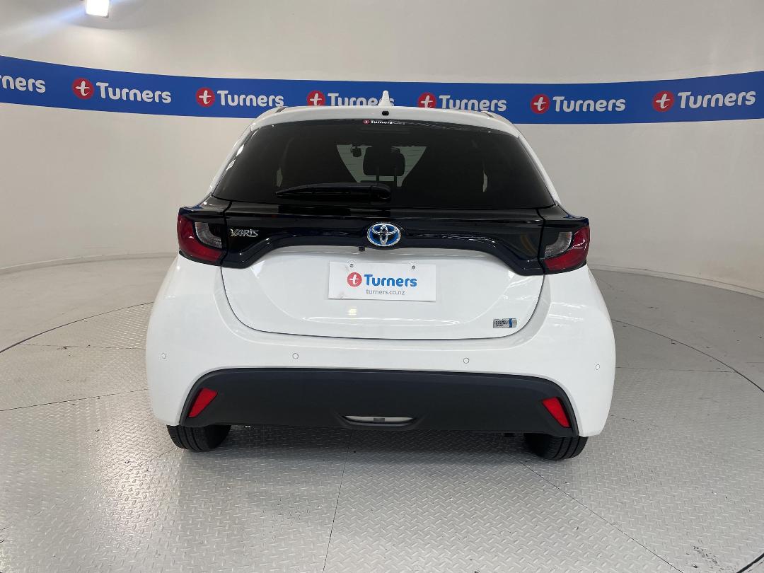 Photo '6' of Toyota Yaris