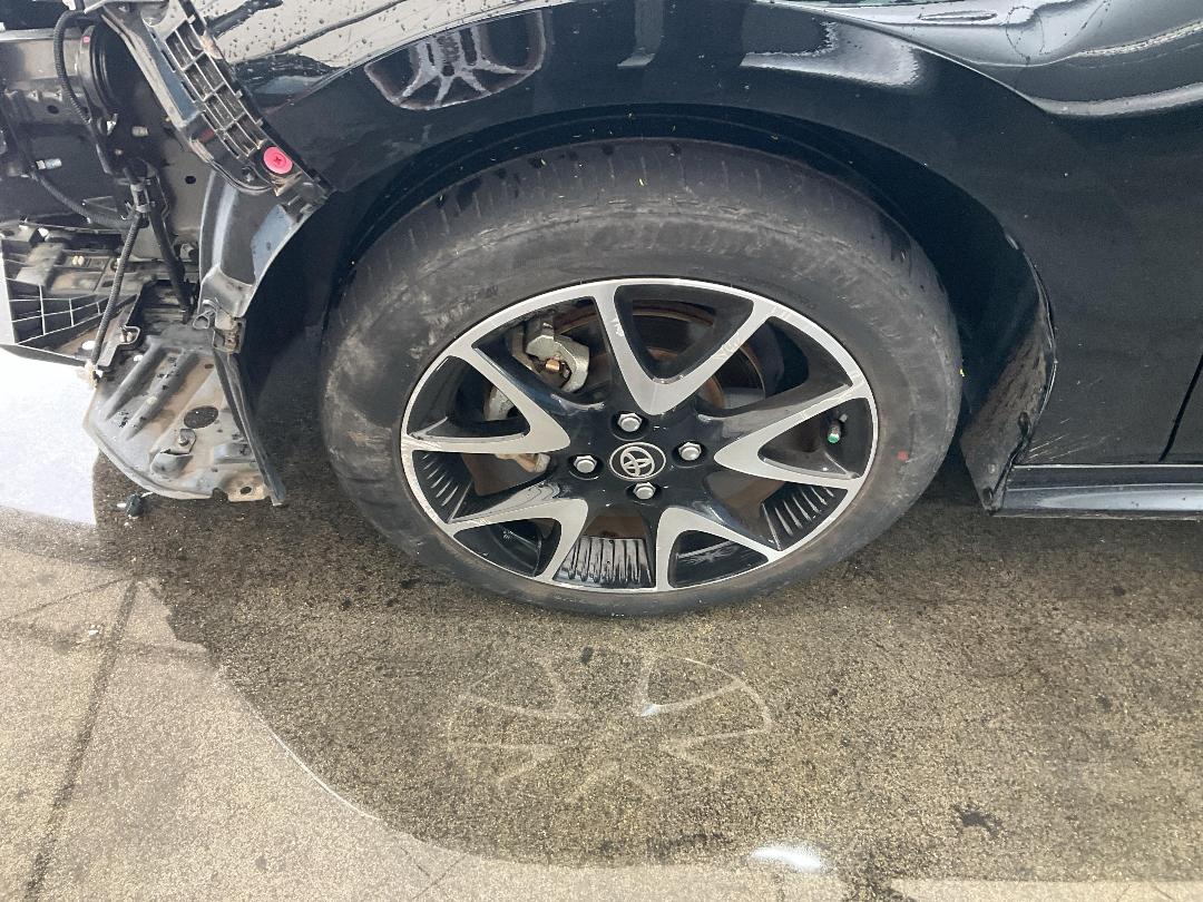 Photo '11' of Toyota Yaris Hybrid Photo '11' of Toyota Yaris Hybrid