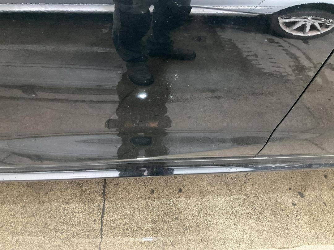 Photo '12' of Toyota Yaris Hybrid Photo '12' of Toyota Yaris Hybrid