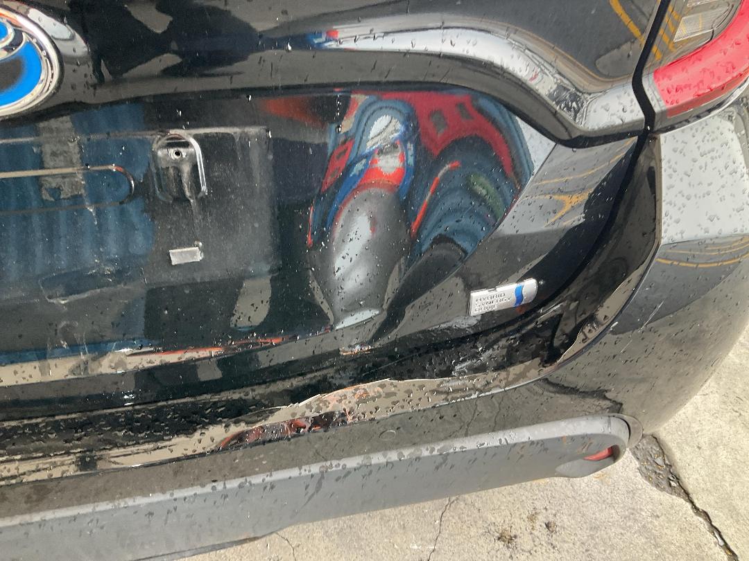 Photo '17' of Toyota Yaris Hybrid Photo '17' of Toyota Yaris Hybrid