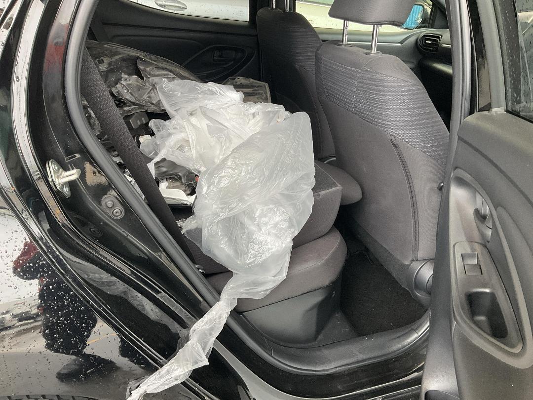 Photo '22' of Toyota Yaris Hybrid Photo '22' of Toyota Yaris Hybrid