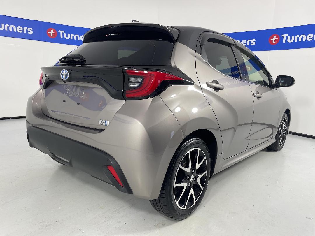 Photo '7' of Toyota Yaris