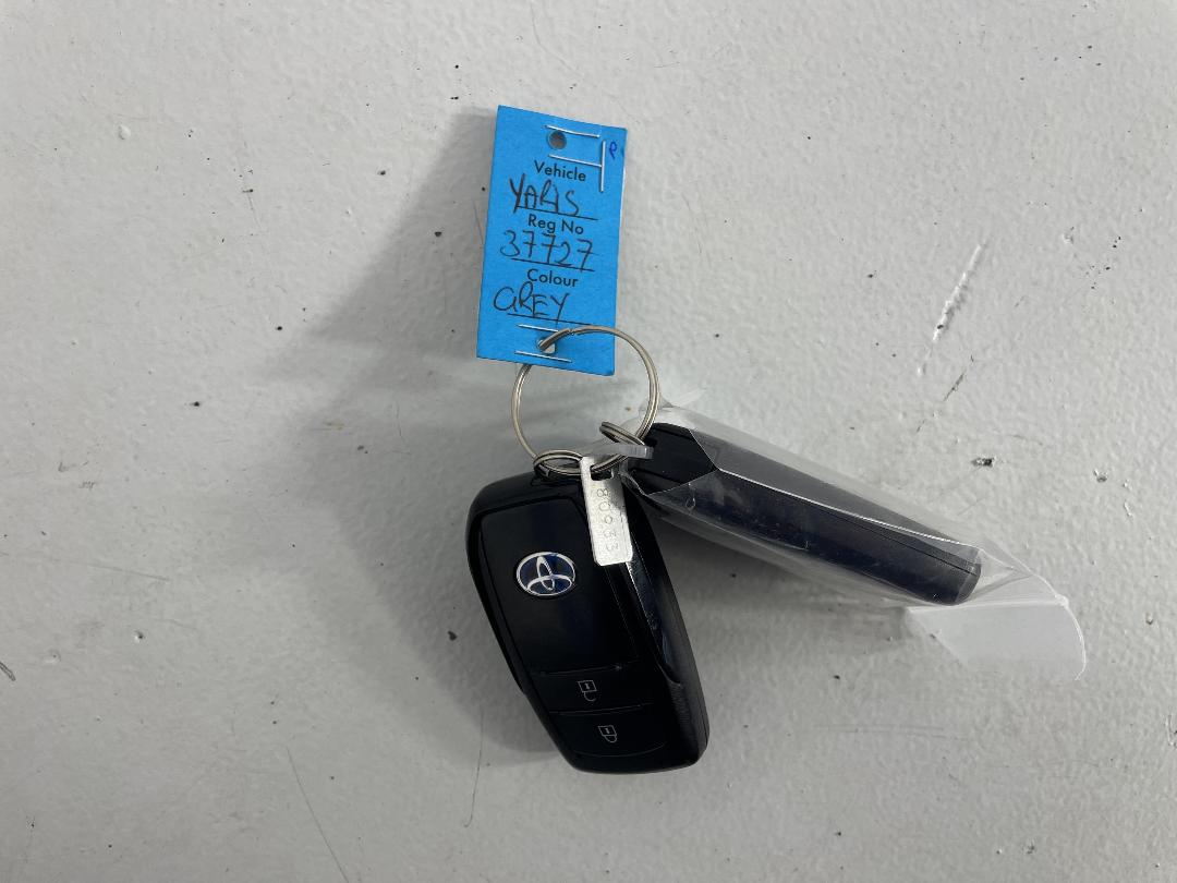 Photo '22' of Toyota Yaris