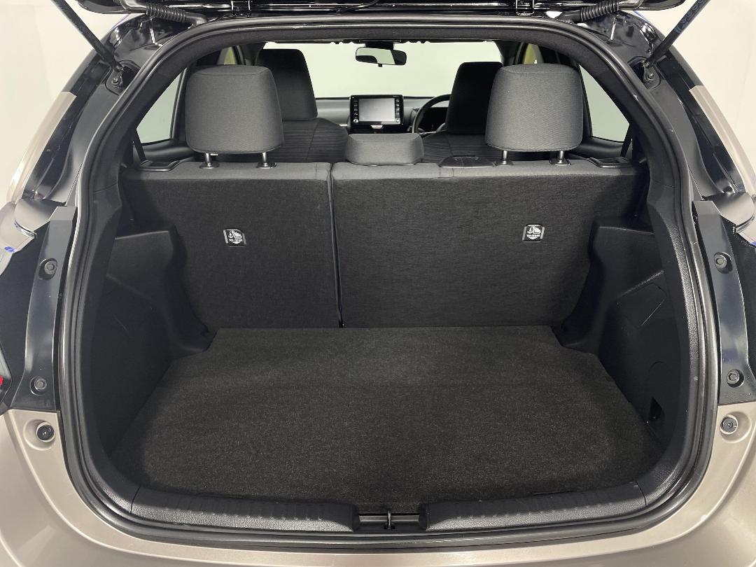 Photo '14' of Toyota Yaris