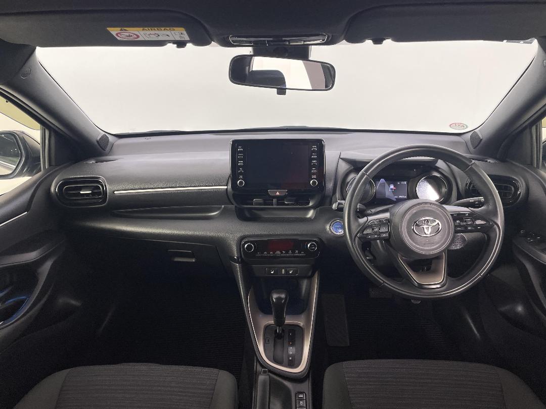 Photo '17' of Toyota Yaris