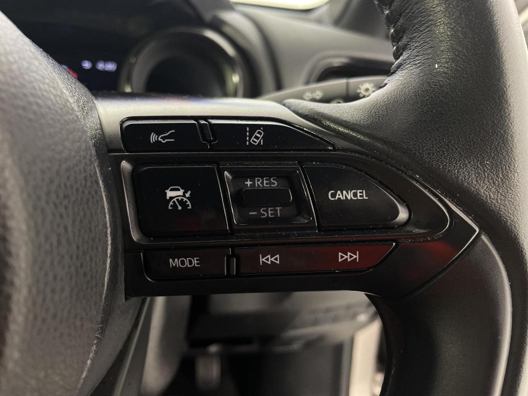 Photo '24' of Toyota Yaris