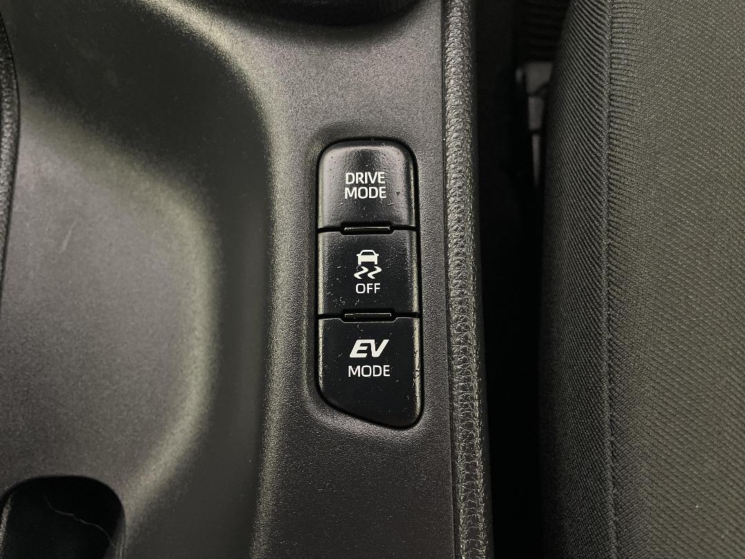 Photo '23' of Toyota Yaris