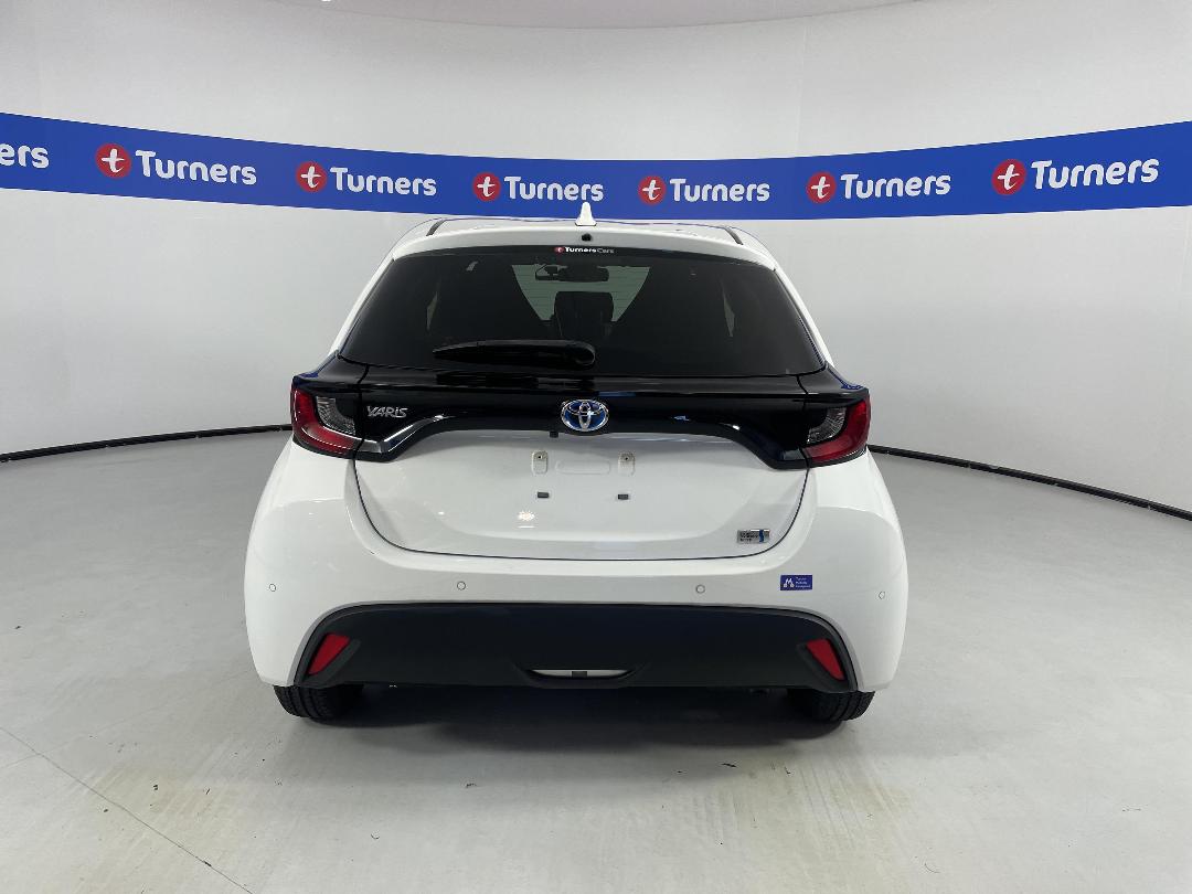 Photo '6' of Toyota Yaris