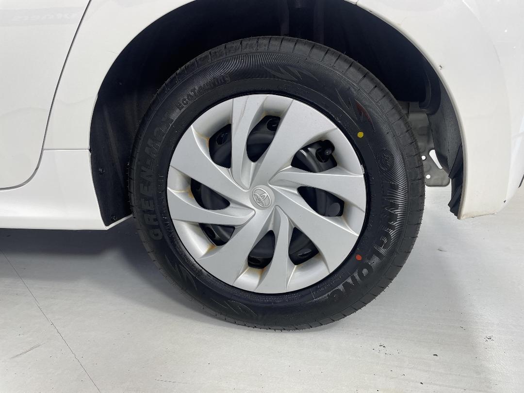 Photo '11' of Toyota Yaris