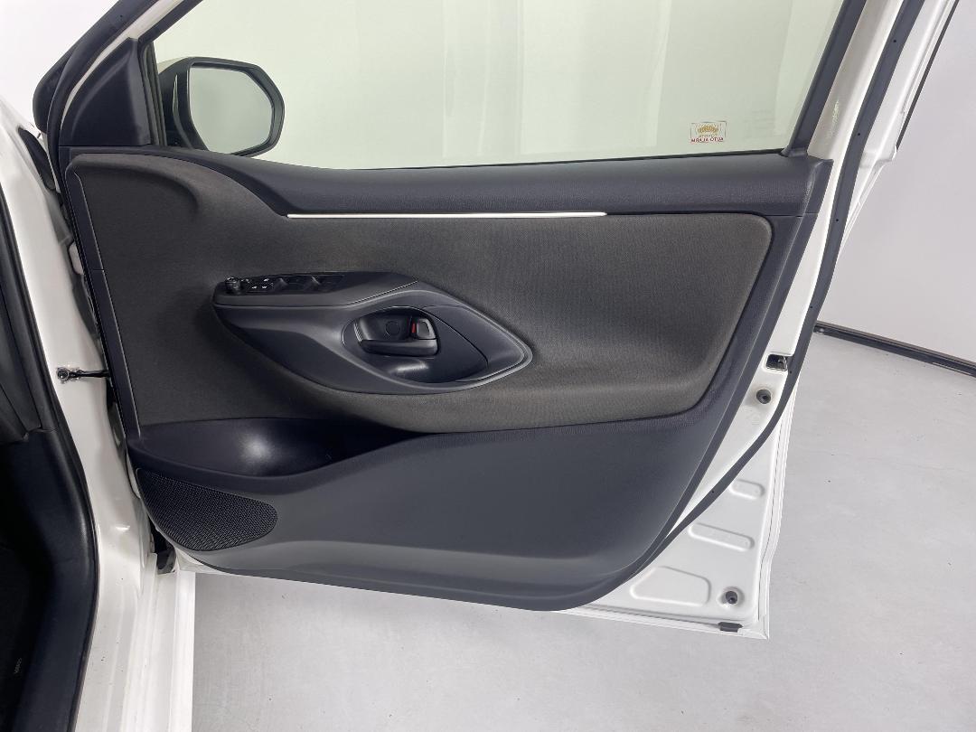 Photo '15' of Toyota Yaris