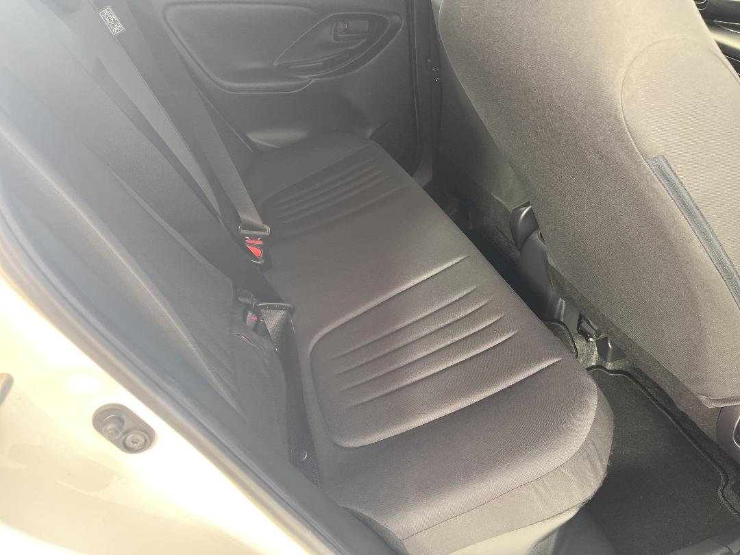 Photo '20' of Toyota Yaris