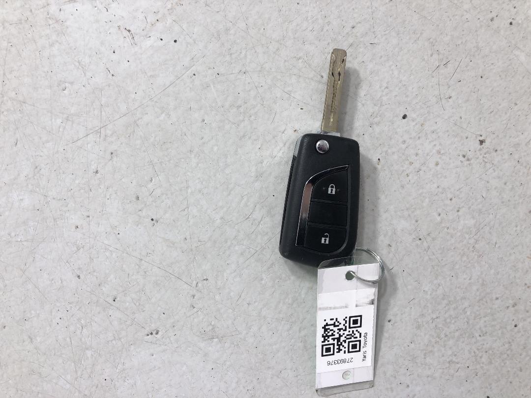 Photo '22' of Toyota Yaris